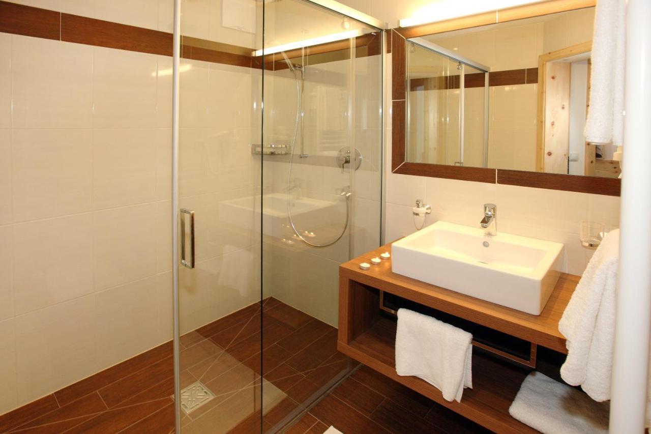 Appartements Alpenkristall Zell am Ziller Szoba fotó